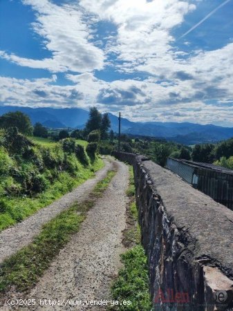 Parcela en venta en Oviedo (Asturias)