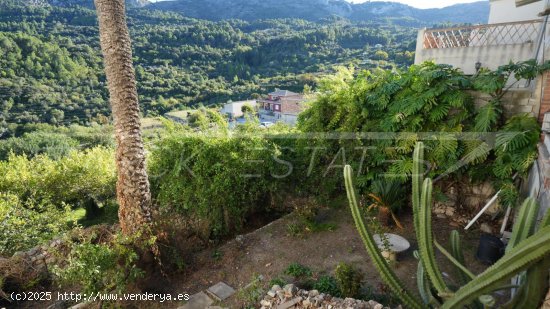 Casa en venta en La Vall de Laguar (Alicante)