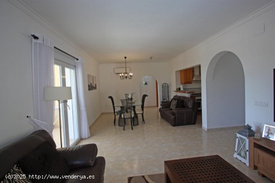 Villa en venta en Orba (Alicante)