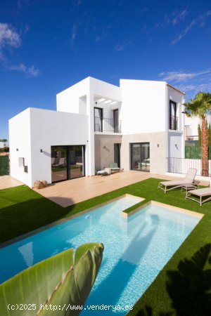 Villa en venta a estrenar en Ciudad Quesada (Alicante)