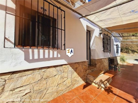  Chalet en venta en Alcaucín (Málaga) 