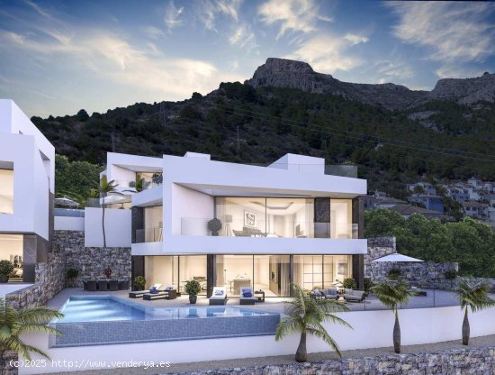 Villa en venta a estrenar en Calpe (Alicante)