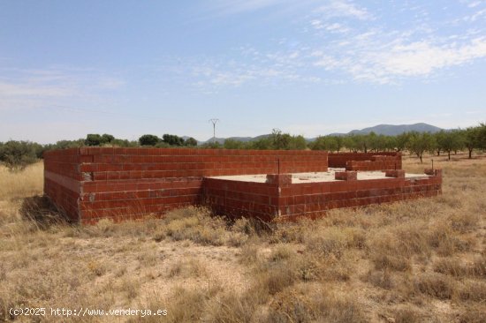 Solar en venta en Biar (Alicante)