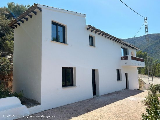  Finca en venta en Parcent (Alicante) 