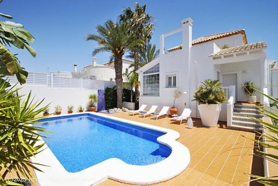  Villa en venta en Elche (Alicante) 