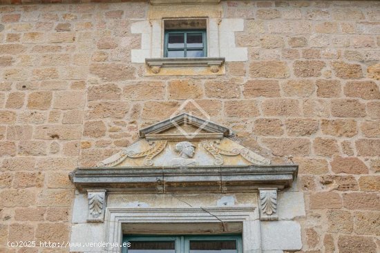 Castillo en venta en Bàscara (Girona)