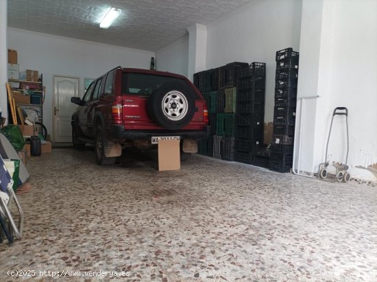 Local en venta en Nerja (Málaga)