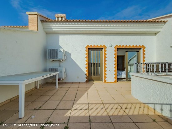 Chalet en venta en San Miguel de Salinas (Alicante)