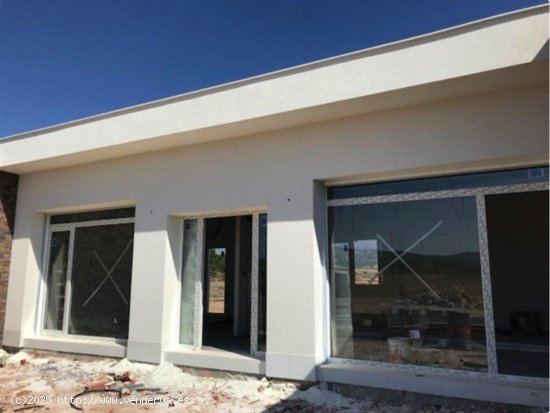 Villa en venta a estrenar en Pinoso (Alicante)