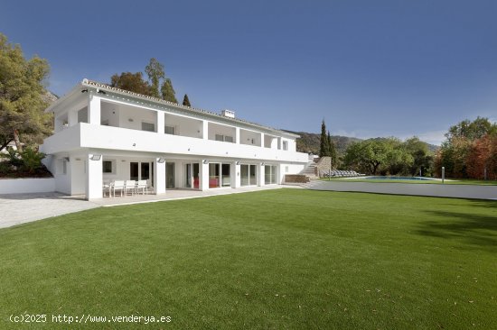  Villa en venta en Marbella (Málaga) 