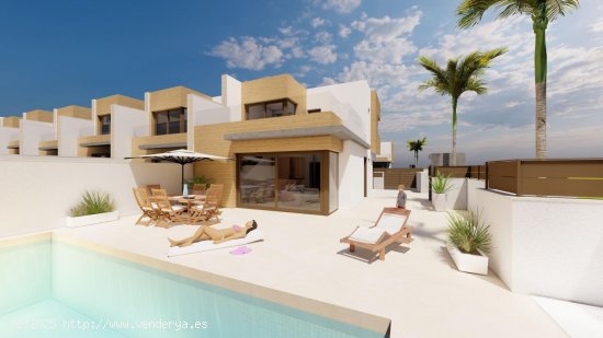 Villa en venta en construcción en Torrevieja (Alicante)