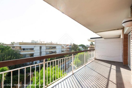  Apartamento en venta en Castelldefels (Barcelona) 