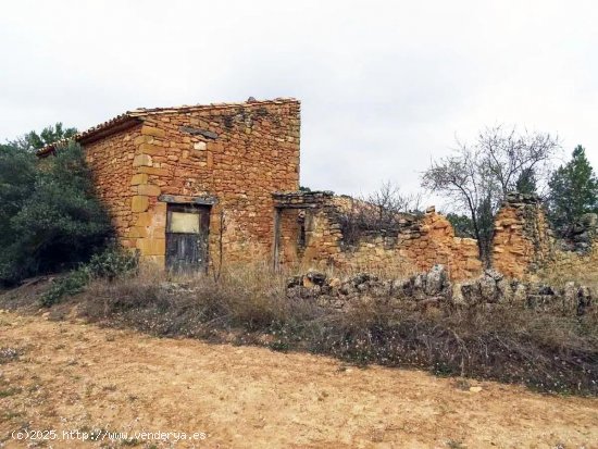 Finca en venta en Valjunquera (Teruel)