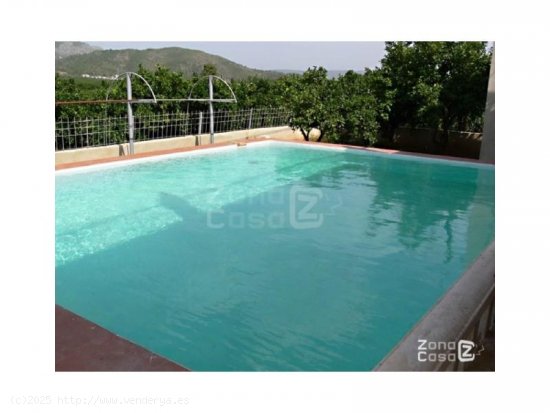 Chalet en venta en Alzira (Valencia)