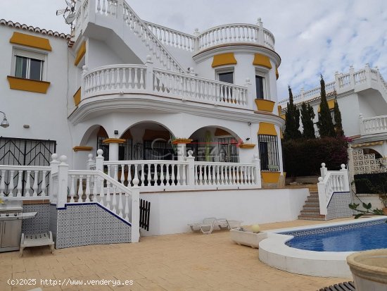 Villa en venta en Almayate (Málaga)