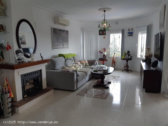 Villa en venta en Almayate (Málaga)