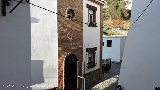 Casa en venta en Árchez (Málaga)