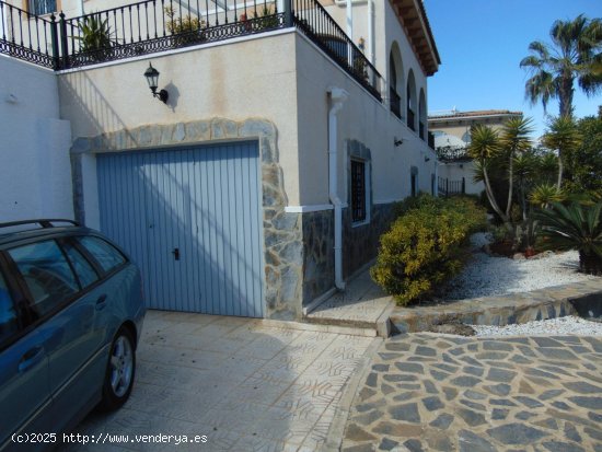 Villa en venta en San Miguel de Salinas (Alicante)