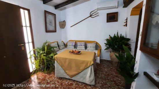 Villa en venta en Sedella (Málaga)