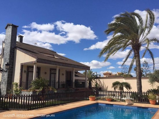 Chalet en venta en Orihuela (Alicante)