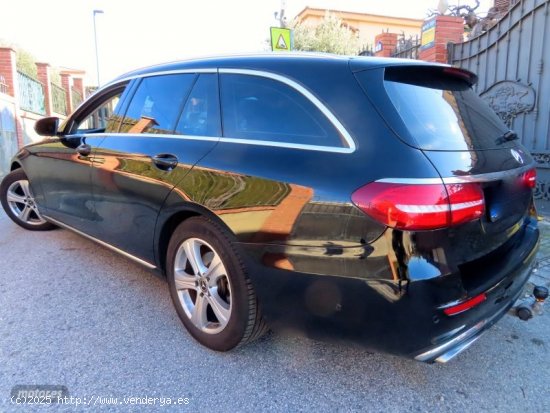 Mercedes Clase E 220D AVANTGARDE K-NAVI-PARKTRONIC CAM TV-9G AUT-PIEL de 2018 con 490.000 Km por 14.