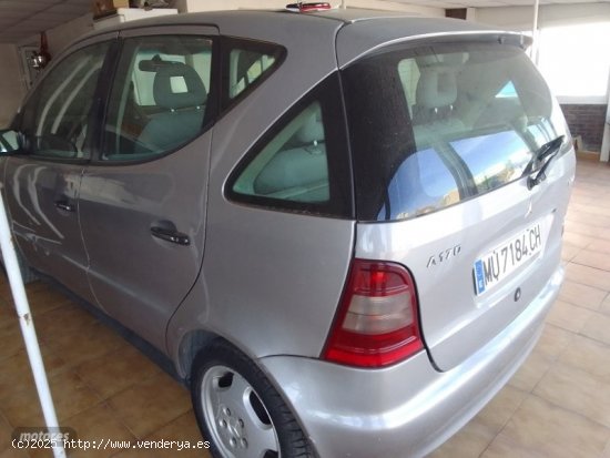 Mercedes Clase A A170 CDI ELEGANCE. de 2000 con 259.000 Km por 2.500 EUR. en Murcia