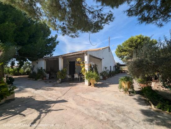  ESPECTACULAR TERRENO RÚSTICO CON CASA EN VENTA!!! - ALICANTE 