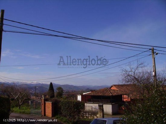 Parcela en venta en Oviedo (Asturias)