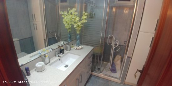 Piso en venta en Alicante (Alicante)