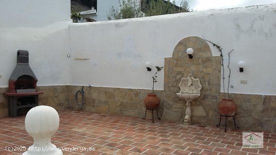  Casa en venta en Alcaucín (Málaga) 