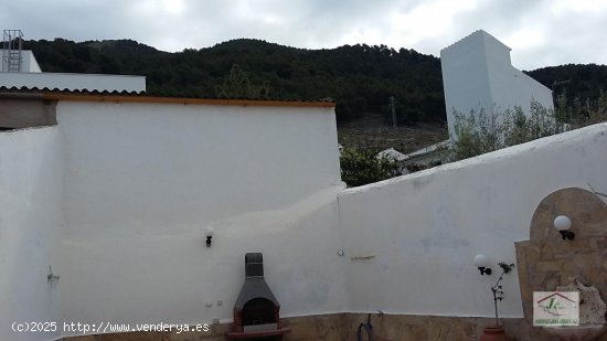 Casa en venta en Alcaucín (Málaga)