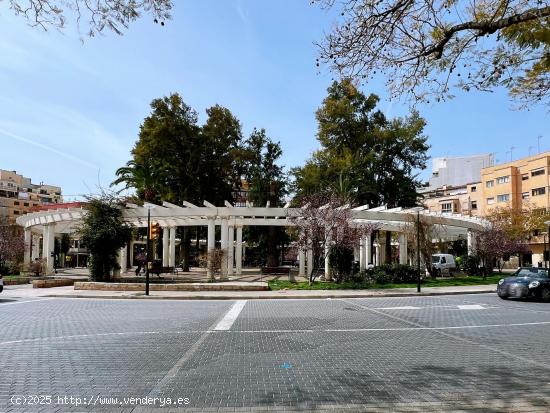  Piso en venta en la Plaza de las columnas - BALEARES 