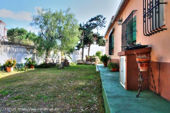 Villa en venta en Benajarafe (Málaga)