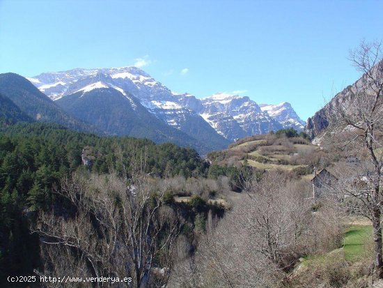 Villa en venta en Bielsa (Huesca)