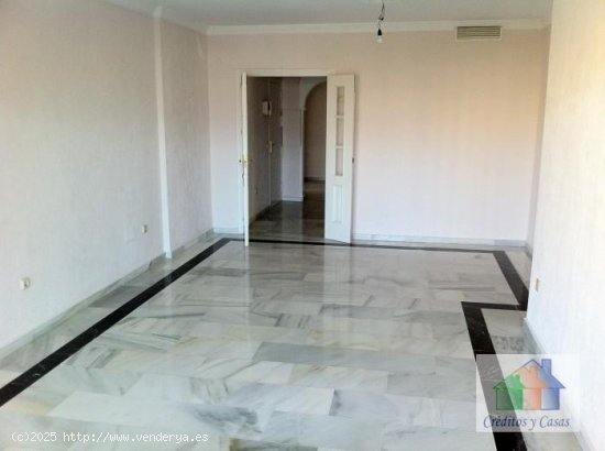 Piso en venta en Fuengirola (Málaga)