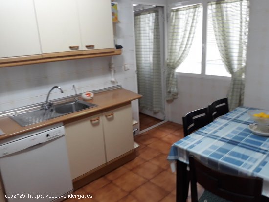 Piso en venta en Alicante (Alicante)