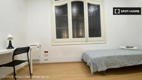 Habitación en piso compartido en barcelona. - BARCELONA