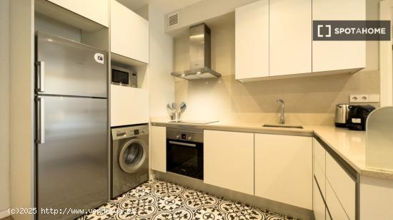 Apartamento entero de 2 dormitorios en Barcelona. - BARCELONA