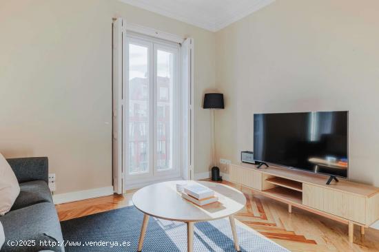  Apartamento de 3 habitaciones en alquiler en Madrid - MADRID 