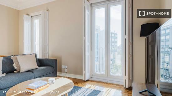 Apartamento de 3 habitaciones en alquiler en Madrid - MADRID