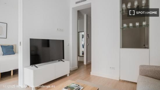 Apartamento de 2 dormitorios en alquiler en Madrid - MADRID