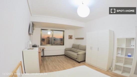 Habitación en alquiler situada en Valencia - VALENCIA