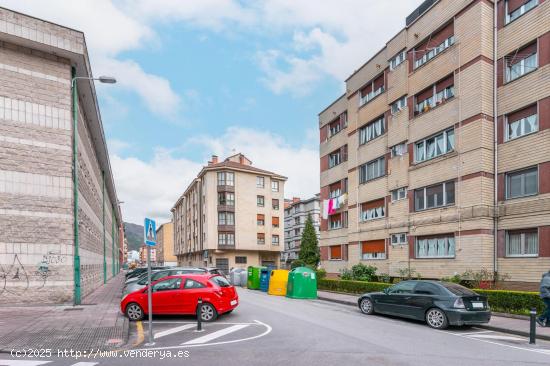 ATENCIÓN COCHERA CERRADA +ZONA DE LAVADO - ASTURIAS