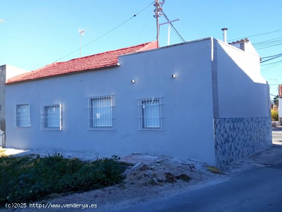 Casa en venta en Catral (Alicante)