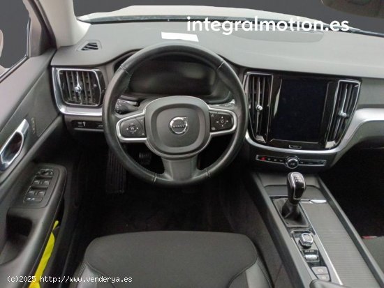 Volvo V60 2.0 D3 Momentum Pro - TRANSITO