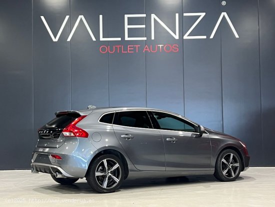 Volvo V40 D3 Geartronic R-Design 5d - Córdoba