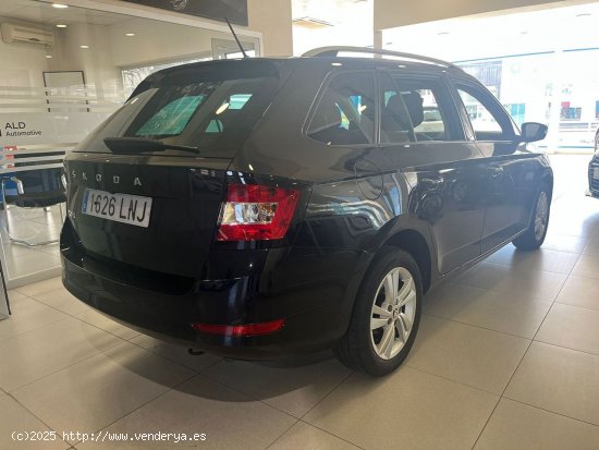 Skoda Fabia   Combi 1.0 TSI 81KW 110cv Ambition Plus - 