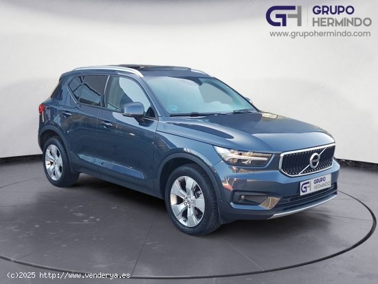  Volvo XC-40 T2 MOMENTUM PRO AUT+TECHO PANORAMICO - Ponteareas 