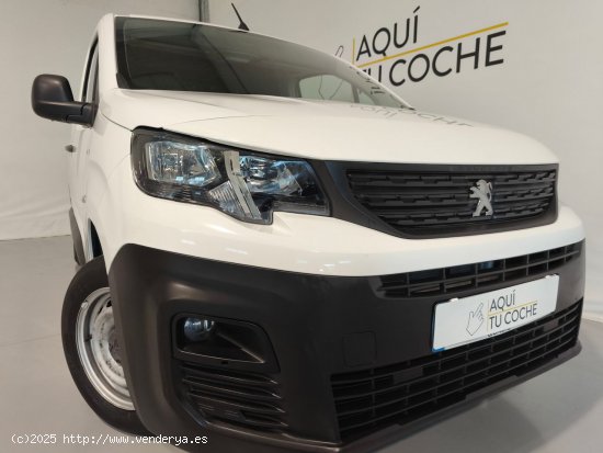  PEUGEOT Partner Premium Standard 600kg BlueHDi 73kW - Castellón de la Plana 