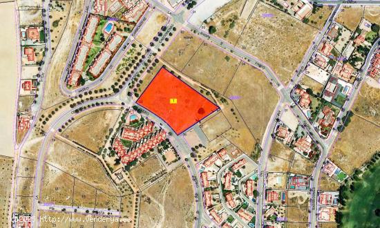 Suelo urbano consolidado junto al campo de golf de Las Gabias. - GRANADA